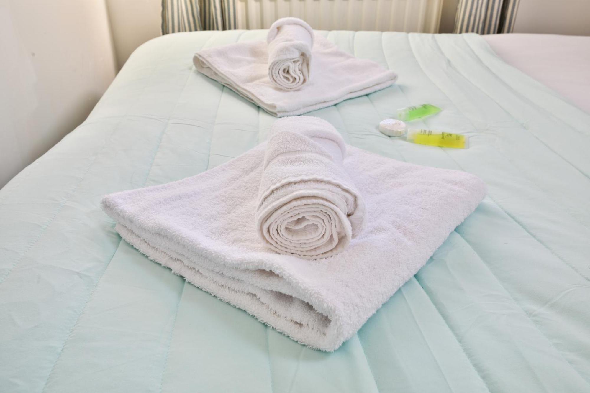 Stayright 2 Bed Beach House With Private Parking- Next To Barry Beach And Jackson Bay Esterno foto