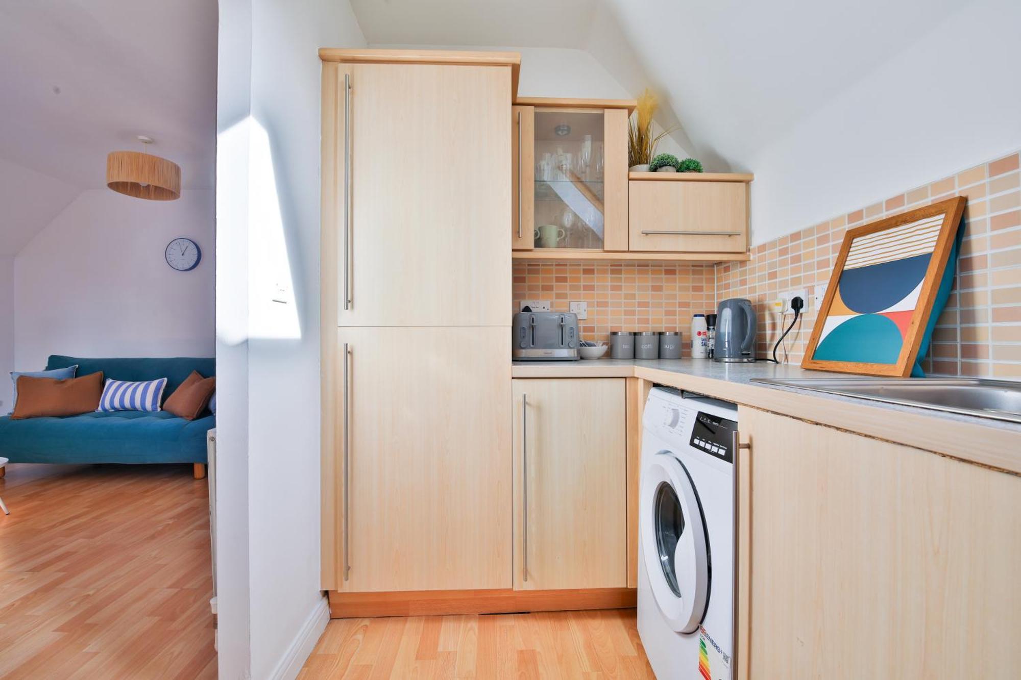 Stayright 2 Bed Beach House With Private Parking- Next To Barry Beach And Jackson Bay Esterno foto